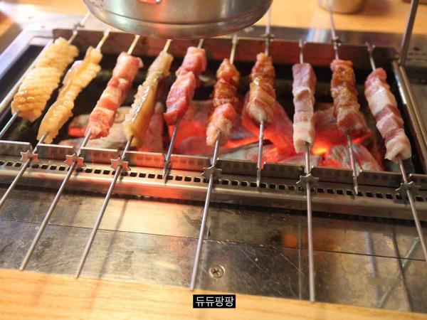 首爾無限任食羊肉串燒店 懶人必試自動燒烤！