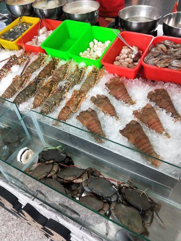 台灣親民價足料海鮮粥 98蚊歎原隻啖啖肉龍蝦