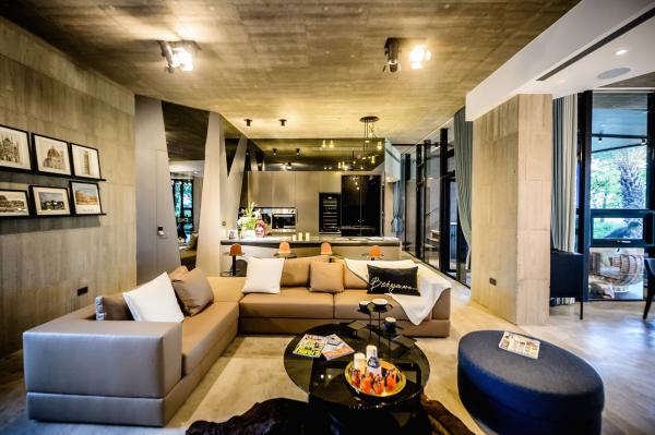 台灣全幢式親子別墅民宿 獨享私人嬉水池/戶外影院/獨木舟體驗