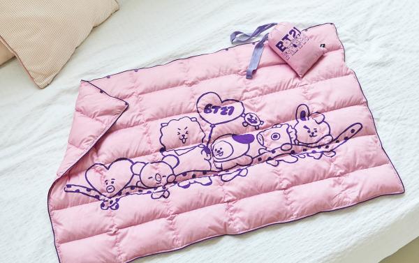 韓國LINE FRIENDS秋季產品 「暖男」熊大羽絨被給你溫暖！