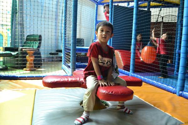 曼谷大型親子樂園推介 巨型迷宮遊樂場/歷奇體驗/軟墊遊戲區