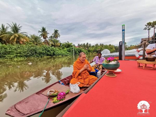 入住哈比人木屋、近水上市場 泰國曼谷安帕瓦新開河景酒店