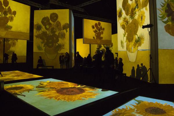 《再見梵高－光影體驗展》登陸台灣 5米高巨幕投影/展示3,000幅聲光動態影像