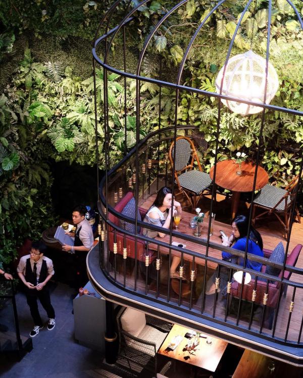 胡志明市鳥籠咖啡店 4層高熱帶雨林風/特色包廂座