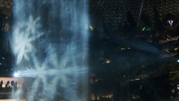 新加坡樟宜機場《魔雪奇緣2》限定燈光表演