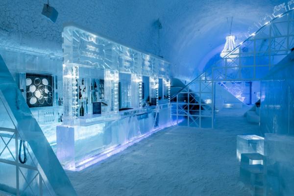 全球首間冰雪酒店迎來30周年 挑戰入住零下5度冰雕房間！
