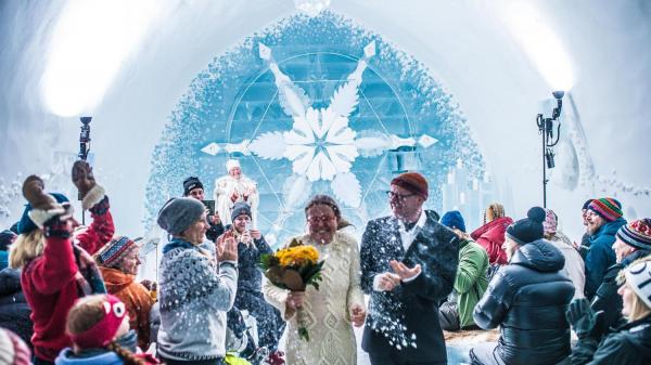 全球首間冰雪酒店迎來30周年 挑戰入住零下5度冰雕房間！