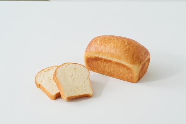 河口湖新開麵包店FUJISAN SHOKUPAN推出富士山造型麵包 將富士山吃落肚！
