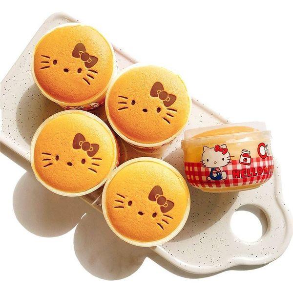 台灣Hello Kitty限定店新出多款甜品 超萌造型人形燒/千層蛋糕/布丁燒/棒棒糖