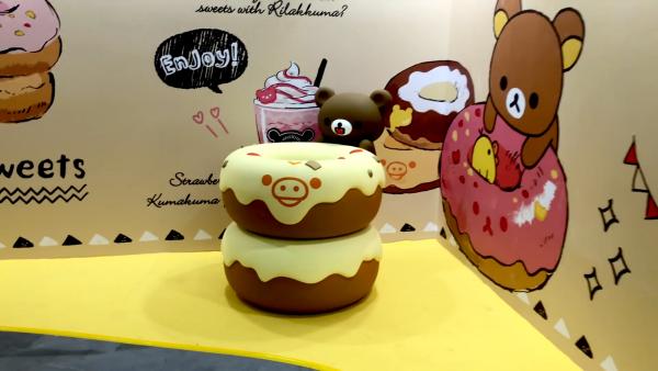 台北鬆弛熊懶萌日常特展開幕 2米高鬆弛熊公仔/櫻花樹下主題小火車