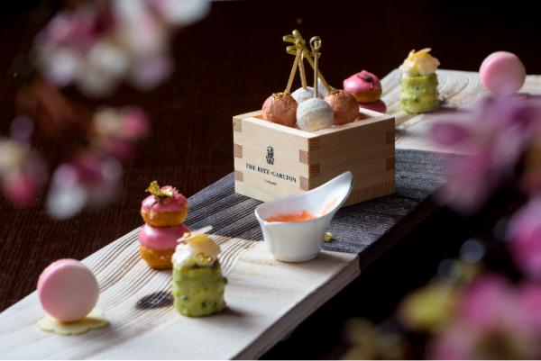 沖繩麗思卡爾頓酒店櫻花下午茶 一邊望名護灣海景一邊歎櫻花甜品