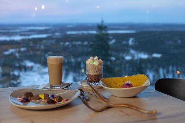 芬蘭雪山餐廳「Spiella Café & Restaurant」 乘搭登山纜車/飽覽無敵雪景