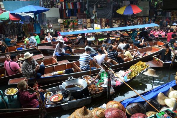 單月超過二萬名武漢旅客訪泰 泰政府：無法阻止本地疫情擴散