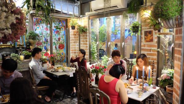 曼谷歐洲教堂復古風Cafe 招牌立體動物拉花果汁造型可愛