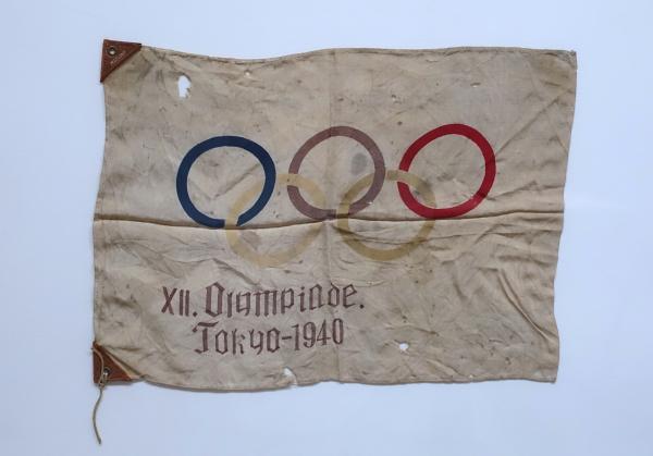 奧委會初時採取觀望態度，隨後於國際奧委會執行會秘密會議上決定，將赫爾辛基列為候補會址。而日本奧委會在軍方壓力下亦宣佈，日本無力舉辦1940年奧運會。