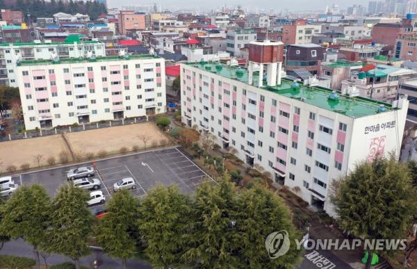 南韓大邱女性公寓爆集體感染 揭新天地廉租招年輕女性入教！
