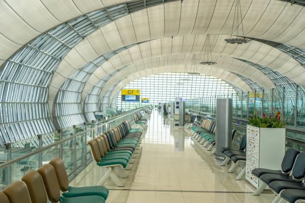 泰國機場2職員確診武漢肺炎 曾接觸旅客、處理護照/行李