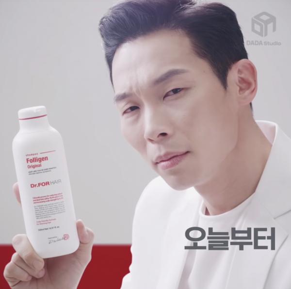 表治秀用北韓口音拍廣告 搞笑模仿玄彬賣洗頭水