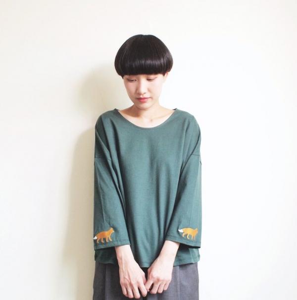 fox sleeve t-shirt : green HKD 6.5