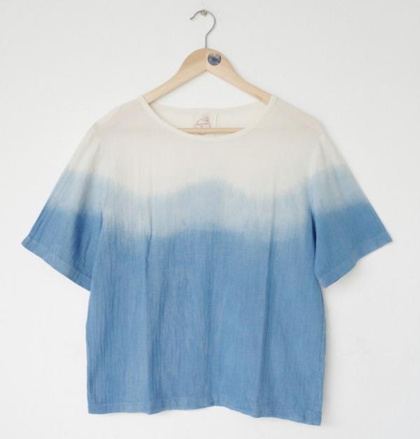 Indigo shade shirt / cotton / natural dye HKD 4.9