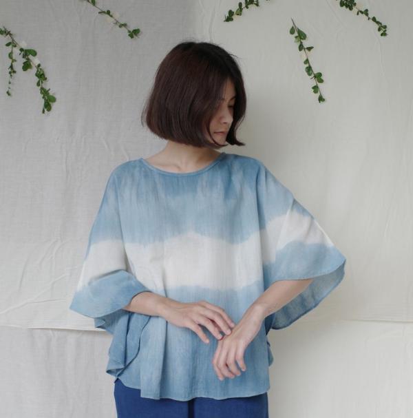 Butterfly shirt / indigo atmosphere / loose fitting cotton blouse HKD 7.9