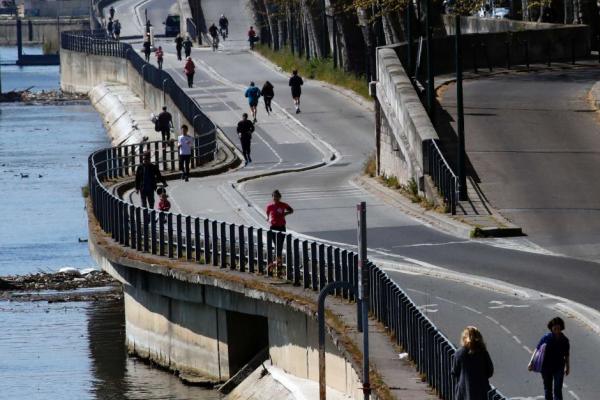 巴黎實施「跑禁令」 禁止民眾於日間外出運動
