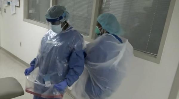 醫護人員垃圾袋當防護衣 形容紐約醫院「如恐怖片」