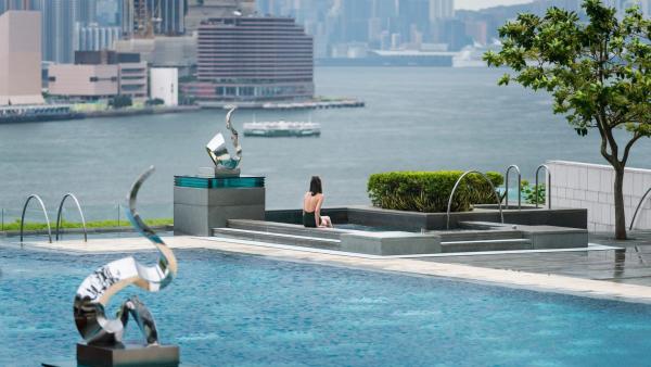 9大維港Infinity Pool酒店推介 四季酒店 (Four Seasons Hotel Hong Kong)