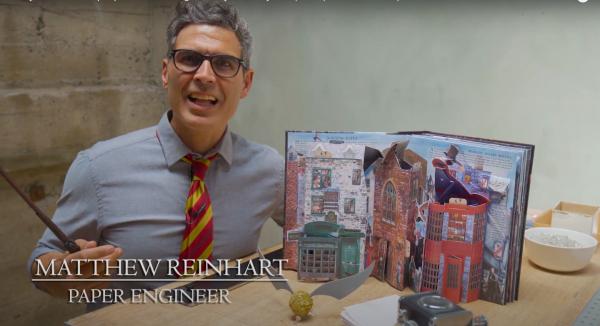 紙藝大師 Matthew Reinhart10月20推出全新立體書《哈利波特：斜角巷3D魔法立體書》