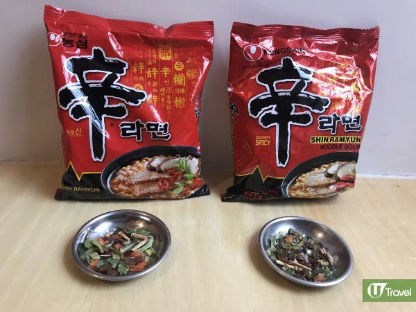 韓國製及韓國製的兩者的蔬菜包配料相同，不過中國製（右）的量就比較多。