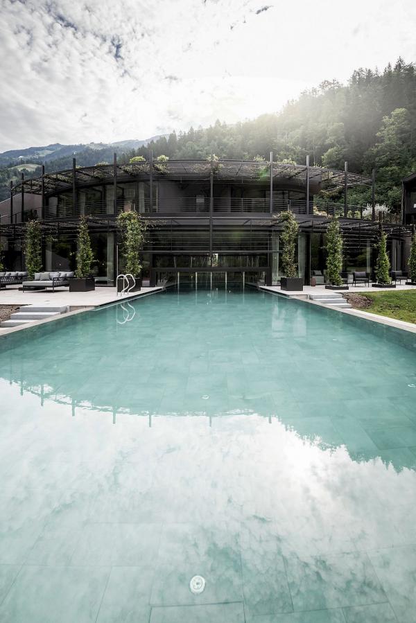 意大利酒店Apfelhotel走清明重陽風 依山而建風水的確不錯！