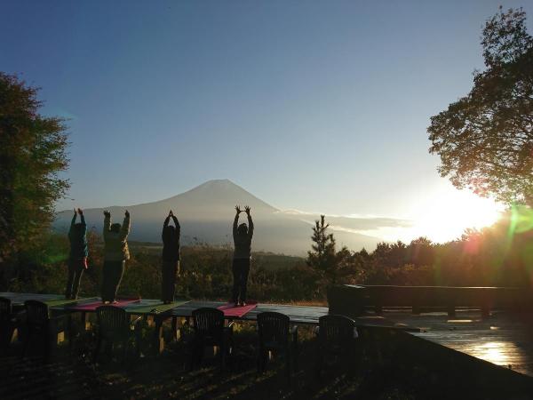富士山 日月俱樂部 早晨瑜珈