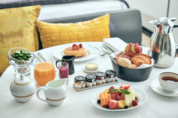 美利酒店 (The Murray Hong Kong)【美利慶典】The Tai Pan或Garden Lounge 享用雙人早餐