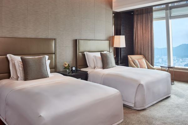 全港最高酒店香港麗思卡爾頓酒店Ritz Carlton Staycation優惠 雙人豪華客房
