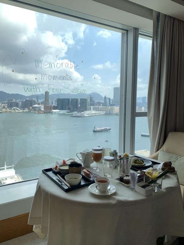 香港四季酒店（Four Seasons Hotel Hong Kong）豪華海景客房