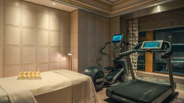 四季酒店 (Four Seasons Hotel Hong Kong) 總統套房 私人健身設施﹑房內享用水療中心療程