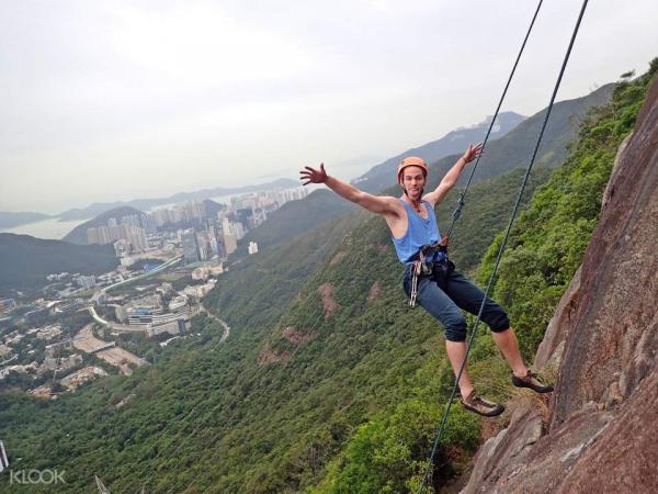 香港3大本地戶外刺激極限運動 溪降/高空飛索/攀岩