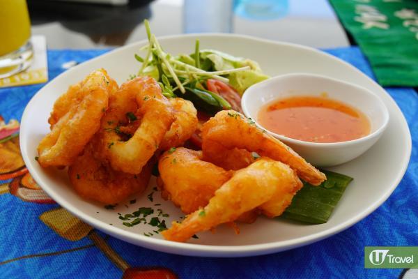 灘畔餐廳Mr Tomyam為住客提供創意泰式料理。