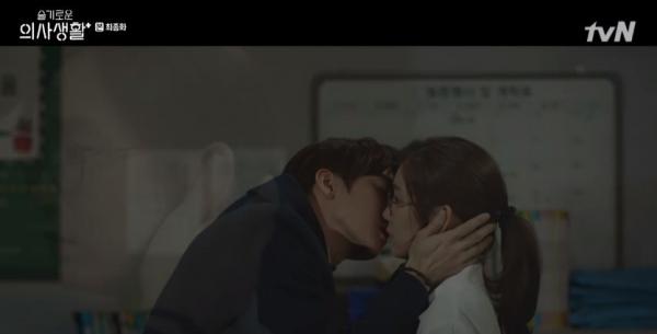 2020韓劇吻戲收視率排名 金秀賢只得第六、李敏鎬三甲不入﹖