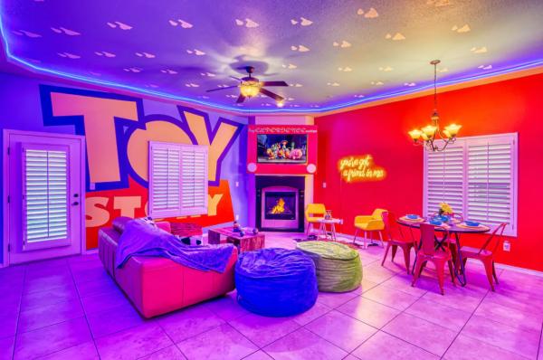 《Toy Story》主題民宿上架 神還原安仔房間、主題壁畫