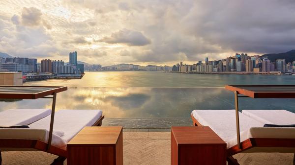 香港瑰麗酒店 (Rosewood Hong Kong) Asaya 泳池