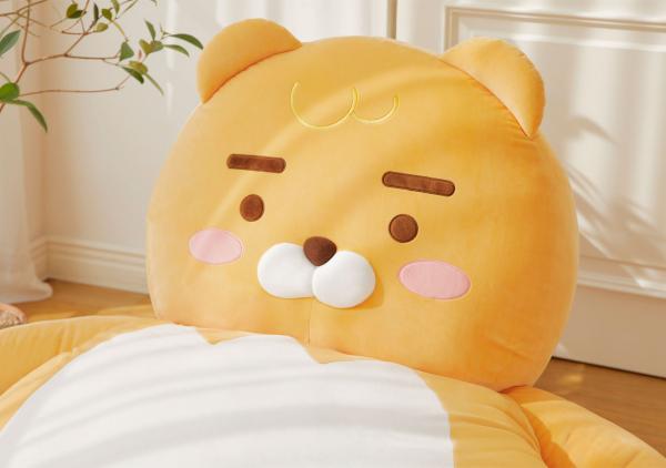 韓國KAKAO FRIENDS新出巨型Ryan梳化坐墊 Ryan圓滾滾肚腩上煲劇小睡