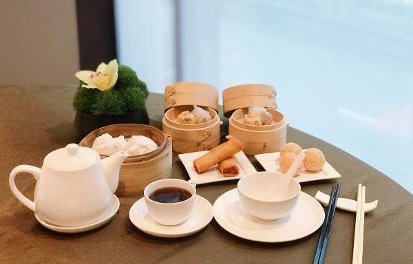 香港六國酒店 (Gloucester Luk Kwok Hong Kong) 享用雙人「粵．點心」早餐 (10:00 - 12:00)