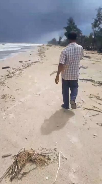 一夜致富估計賺250萬港幣 ！ 泰國漁夫海邊散步發現天價「石頭」