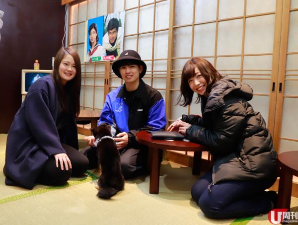 京都人 Nanaka、Yuto、Minami  「最近身邊好多朋友都討論呢間豆柴 cafe，所以我們都趁食 lunch 時間，來跟狗狗玩耍。」