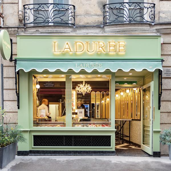 巴黎百年馬卡龍名店Ladurée計劃賣盤 門市集中旅遊區 1年虧損近千萬歐羅！