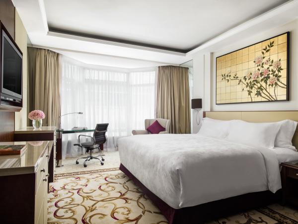 朗廷酒店（The Langham Hong Kong）【Buffet吃到飽住宿套餐】城市景高級客房