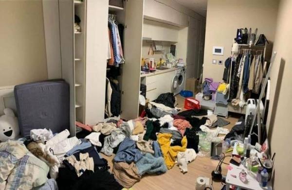 韓網民展開「最污糟房間大賽」 衣物堆積只是基本！吃過外賣﹑杯麵堆床邊？！