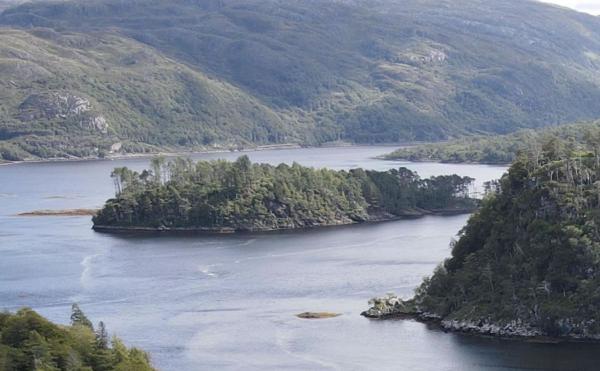 蘇格蘭無人島87萬開售 360度夢幻湖景 再送13世紀古堡