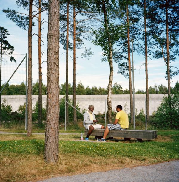 挪威「世界最人道監獄」 獨立套房/共享空間/警衛陪打機？